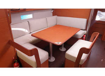 Rent a sailboat in Marina Frapa - Dufour 430 Grand Large