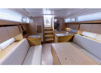 Rent a sailboat in Marina Frapa - Dufour 360 Grand Large