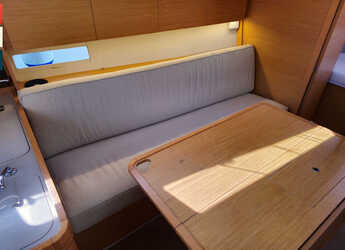 Rent a sailboat in Marina Frapa - Dufour 360 Grand Large