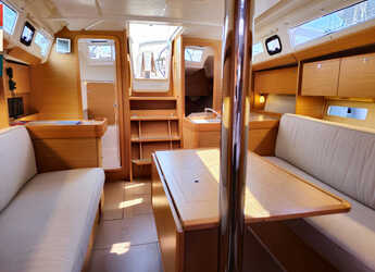 Rent a sailboat in Marina Frapa - Dufour 360 Grand Large