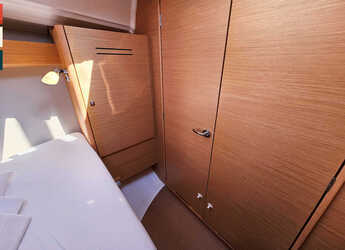 Rent a sailboat in Marina Frapa - Dufour 360 Grand Large