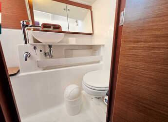 Rent a sailboat in Marina Frapa - Dufour 430 Grand Large