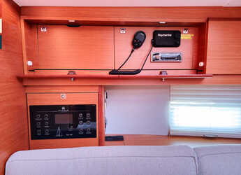 Rent a sailboat in Marina Frapa - Dufour 430 Grand Large