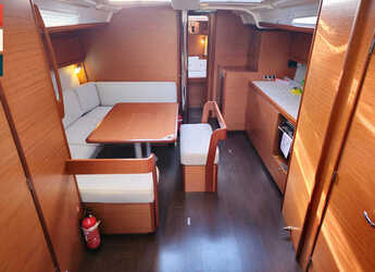 Rent a sailboat in Marina Frapa - Dufour 430 Grand Large