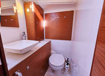 Chartern Sie segelboot in Marina Frapa - Dufour 390 Grand Large