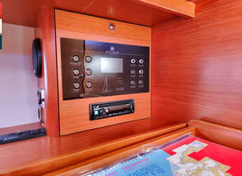 Chartern Sie segelboot in Marina Frapa - Dufour 390 Grand Large