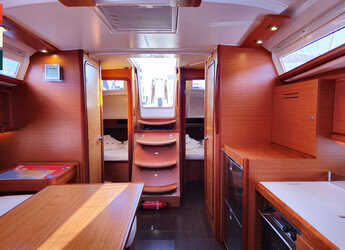 Chartern Sie segelboot in Marina Frapa - Dufour 390 Grand Large