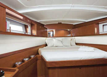 Chartern Sie segelboot in Marina Zeas - Moorings 45.4 (Club)