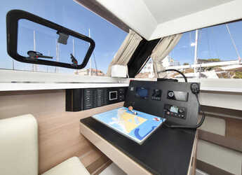 Noleggiare catamaran in Marina Tankerkomerc - Aventura 34