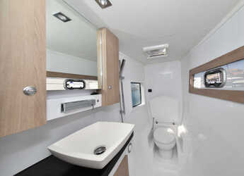 Noleggiare catamaran in Marina Tankerkomerc - Aventura 34