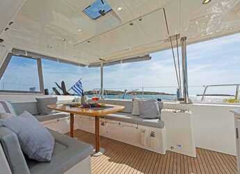 Rent a catamaran in Alimos Marina - Lagoon 500