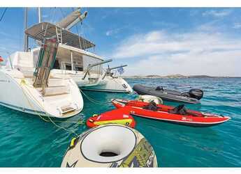 Rent a catamaran in Alimos Marina - Lagoon 500