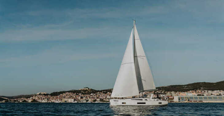 Chartern Sie segelboot in Marina Mandalina - Oceanis 46.1