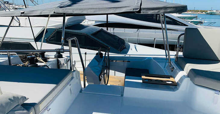 Rent a catamaran in Agios Kosmas Marina - Fountaine Pajot Elba 45 - 4 + 1 cab.