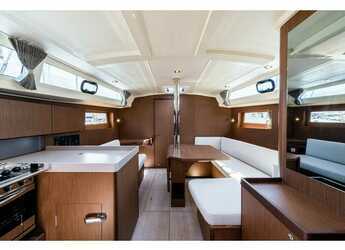 Rent a sailboat in Nidri Marine - Oceanis 41.1