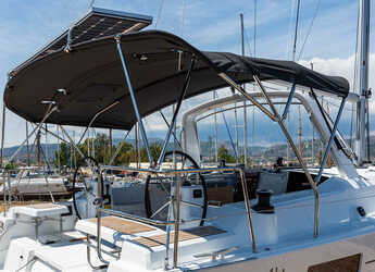 Rent a sailboat in Nidri Marine - Oceanis 41.1