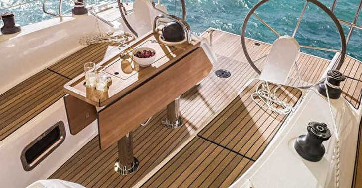 Rent a sailboat in Zadar Marina - Bavaria Cruiser 34  Style