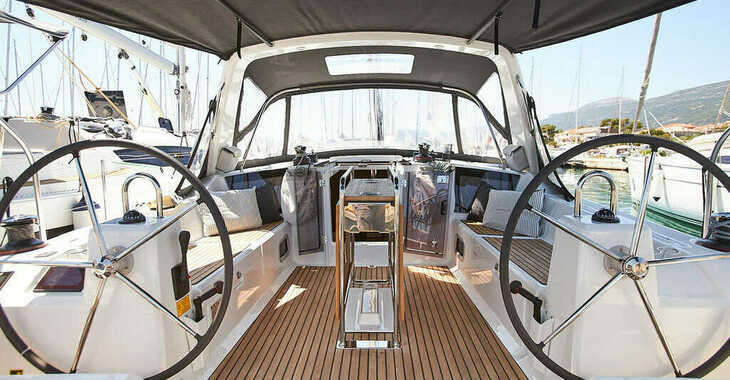 Rent a sailboat in Marina Kastela - Oceanis 41.1