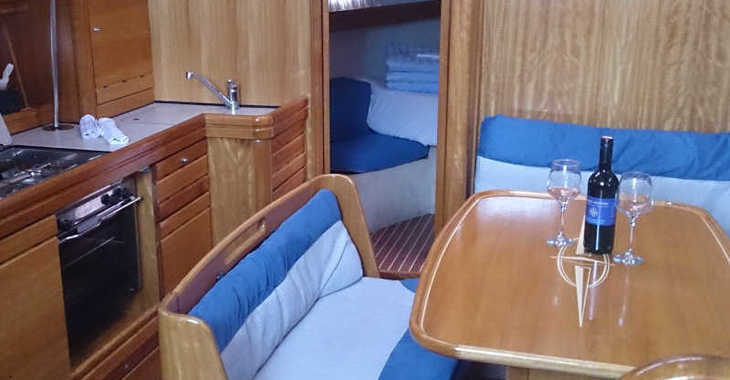 Rent a sailboat in Kremik Marina - Bavaria 39 Cruiser