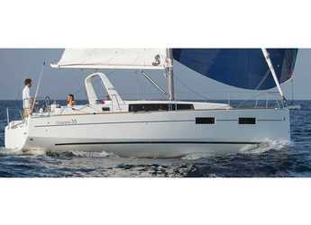 Rent a sailboat in Orhaniye marina - Oceanis 35