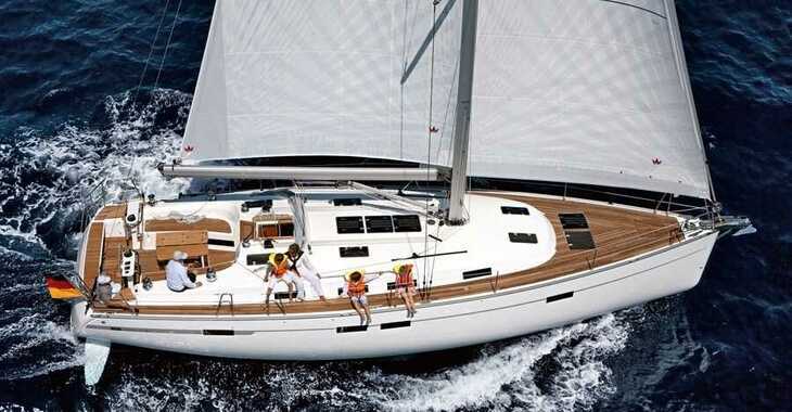 Rent a sailboat in Orhaniye marina - Bavaria 45 Cruiser