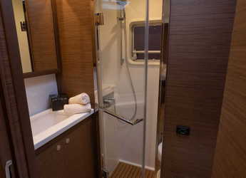 Rent a catamaran in Porto Capo d'Orlando Marina - Lagoon 52F