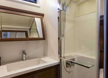 Rent a catamaran in Porto Capo d'Orlando Marina - Lagoon 52F