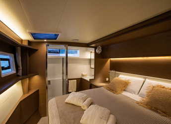 Rent a catamaran in Porto Capo d'Orlando Marina - Lagoon 52F