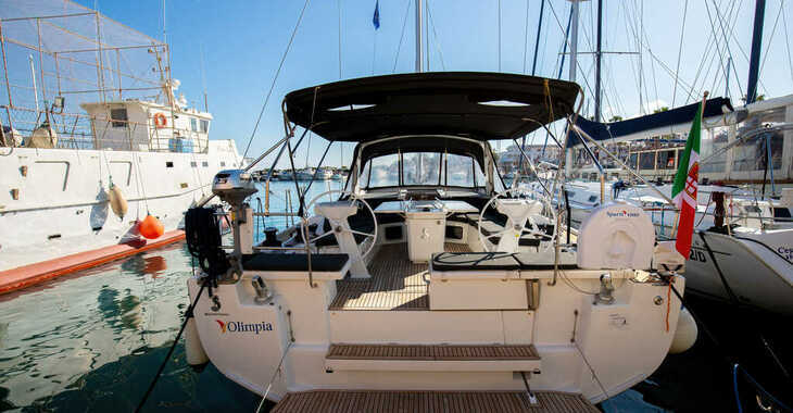 Chartern Sie segelboot in Porto Capo d'Orlando Marina - Oceanis 51.1 (4 cab)