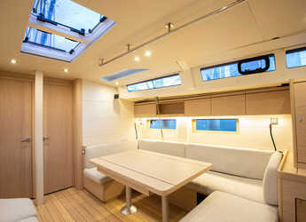 Rent a sailboat in Porto Capo d'Orlando Marina - Oceanis 51.1 (4 cab)