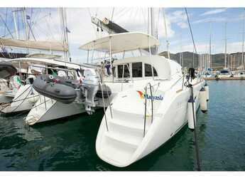 Rent a catamaran in Marina d'Arechi - Lagoon 380 S2