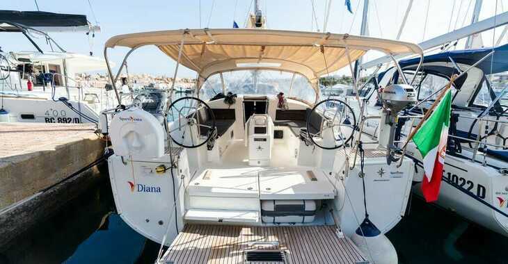 Rent a sailboat in Marina di Portorosa - Sun Odyssey 440