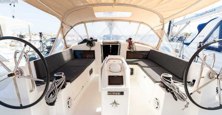 Chartern Sie segelboot in Marina di Portorosa - Sun Odyssey 440