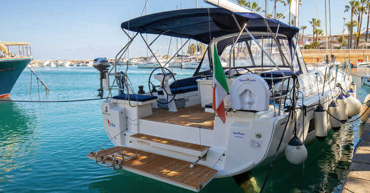 Rent a sailboat in Porto Capo d'Orlando Marina - Oceanis 46.1 (5 cab)