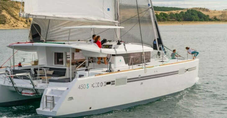Louer catamaran à Marina Gouvia - Lagoon 450 