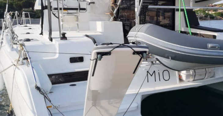 Rent a catamaran in Marina Gouvia - Lagoon 42