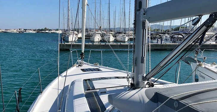 Rent a sailboat in Marina Sukosan (D-Marin Dalmacija) - OCEANIS 51.1 BT (20)