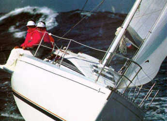 Rent a sailboat in Club Nautico de Altea  - Bénéteau FIRST 28.5