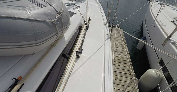 Rent a sailboat in Marina Mandalina - Dufour 430 GL