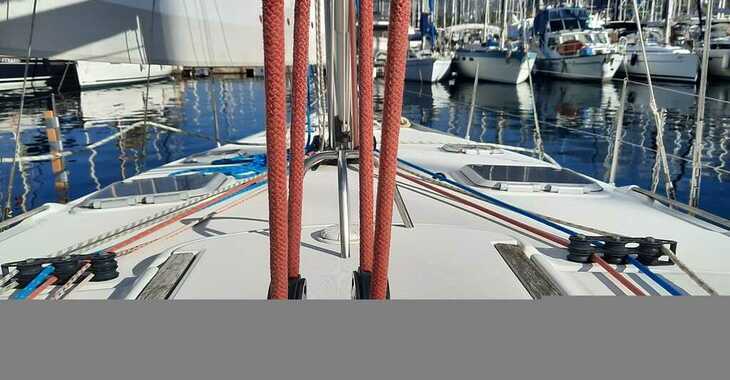 Chartern Sie segelboot in Ece Marina - Sun Odyssey 43