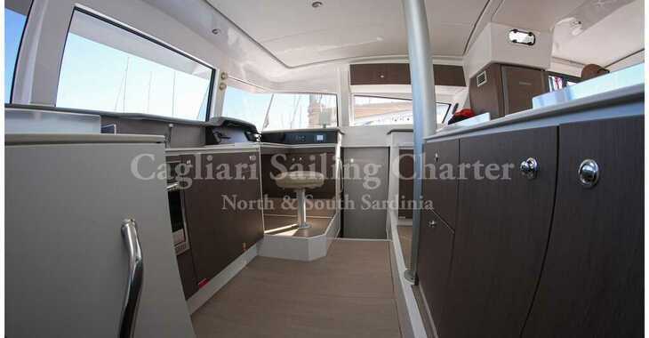 Rent a catamaran in Cagliari port (Karalis) - Bali 4.1