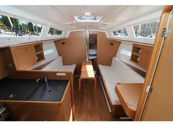 Alquilar velero en ACI Marina - Sun Odyssey 319