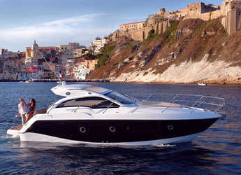 Rent a motorboat in Marina Cala D' Or - Sessa C35