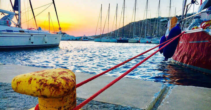 Rent a sailboat in Paros Marina - Alfa 51
