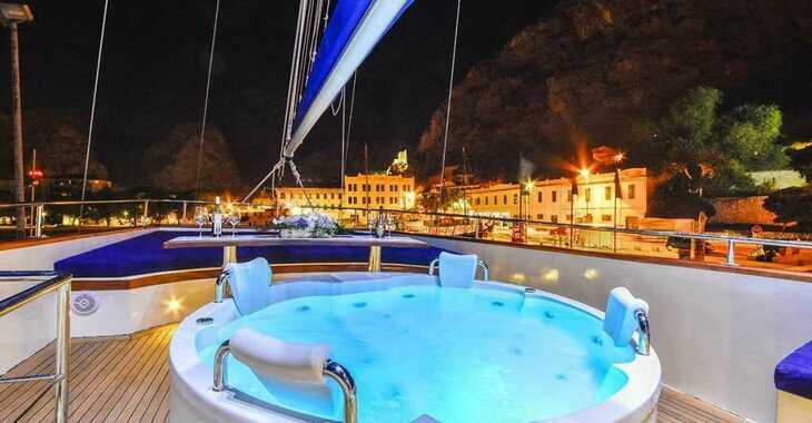 Rent a schooner in Split (ACI Marina) - Gulet Saint Luca