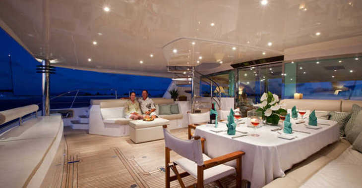 Alquilar catamarán en American Yacht Harbor - Privilege 75