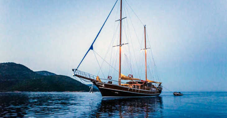 Rent a schooner in Bodrum Marina - Gulet Myra