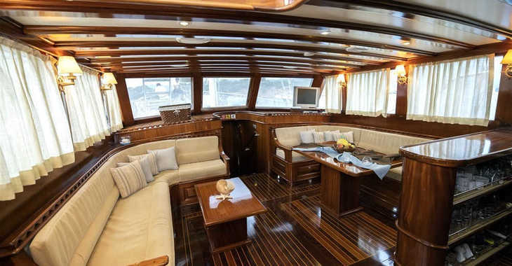 Rent a schooner in Bodrum Marina - Gulet Ceylan (Luxury)