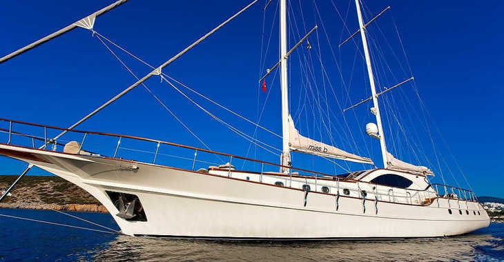 Rent a schooner in Bodrum Marina - Gulet Miss b