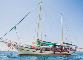 Rent a schooner in Bozburun - Gulet Leylali (Standard)